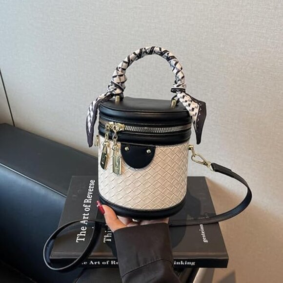 Neiman Marcus Equestrian Black and White Vegan Leather Bucket Bag - Picture 4 of 5